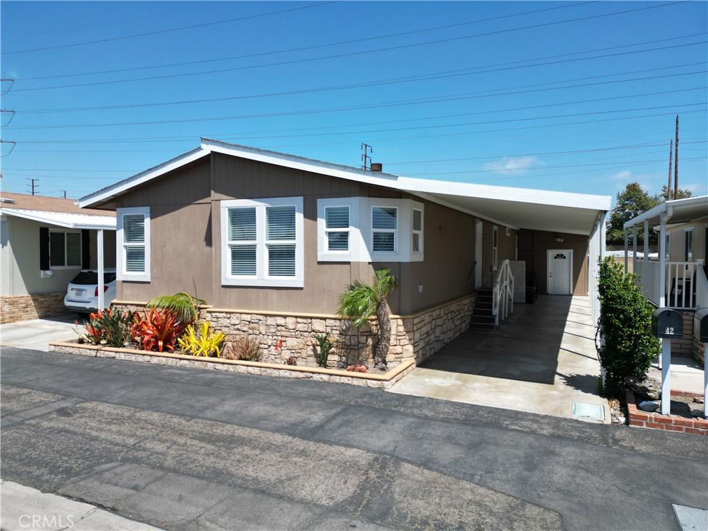 MLS #OC26139399 image #0