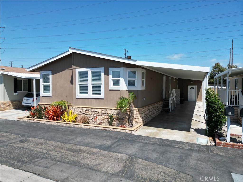 MLS #OC26139399 image #0