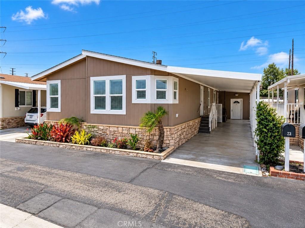 MLS #OC26139399 image #0