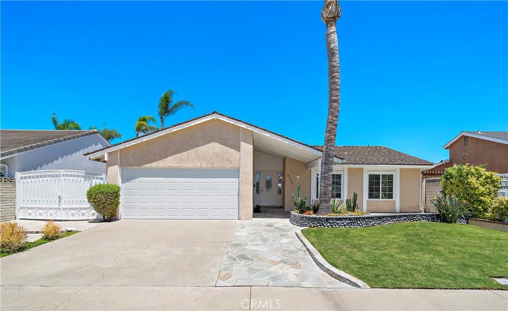 MLS #OC26139751 image #0