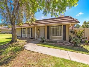 MLS #OC26140503 image #0