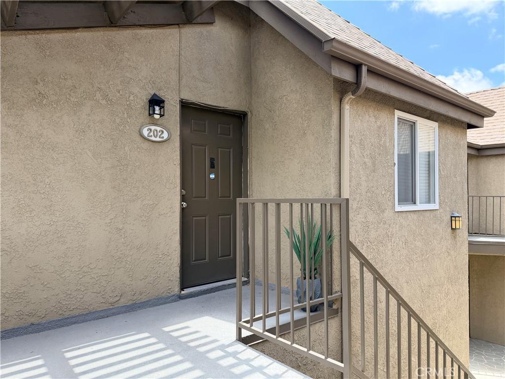 MLS #OC26140894 image #0