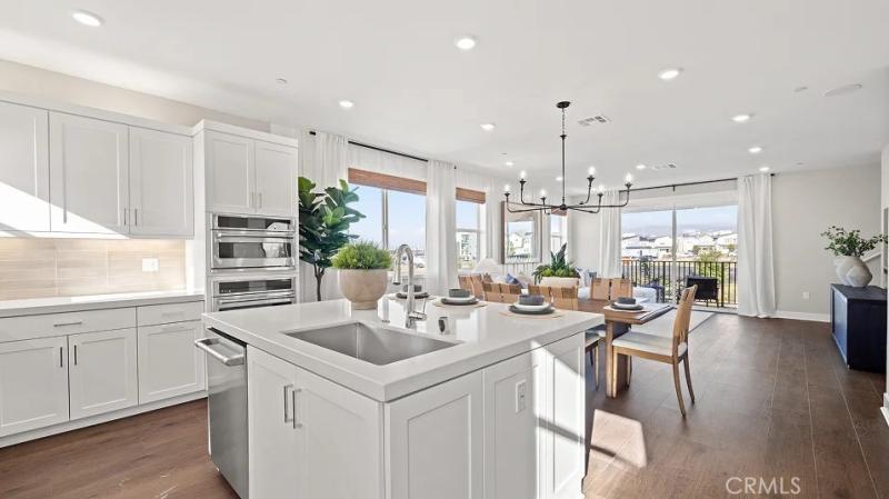 MLS #OC26141371 image #0