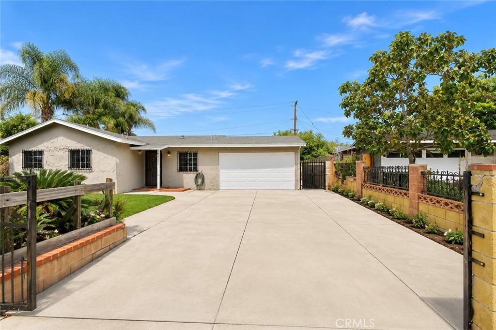 MLS #OC26141642 image #0