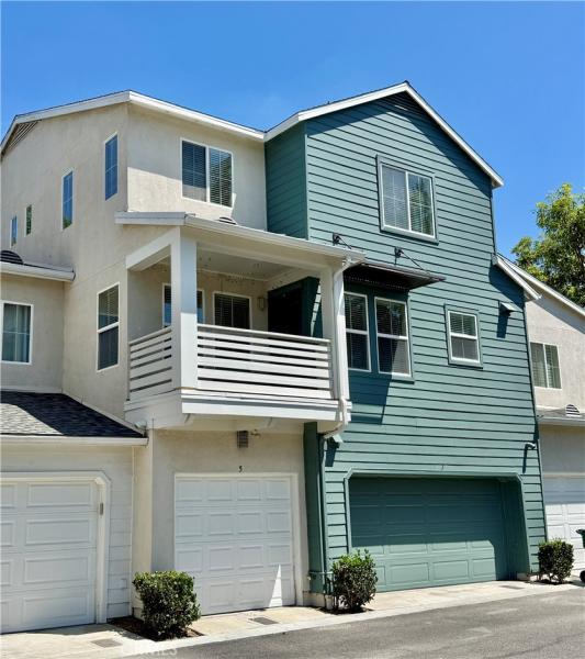 MLS #OC26141694 image #0