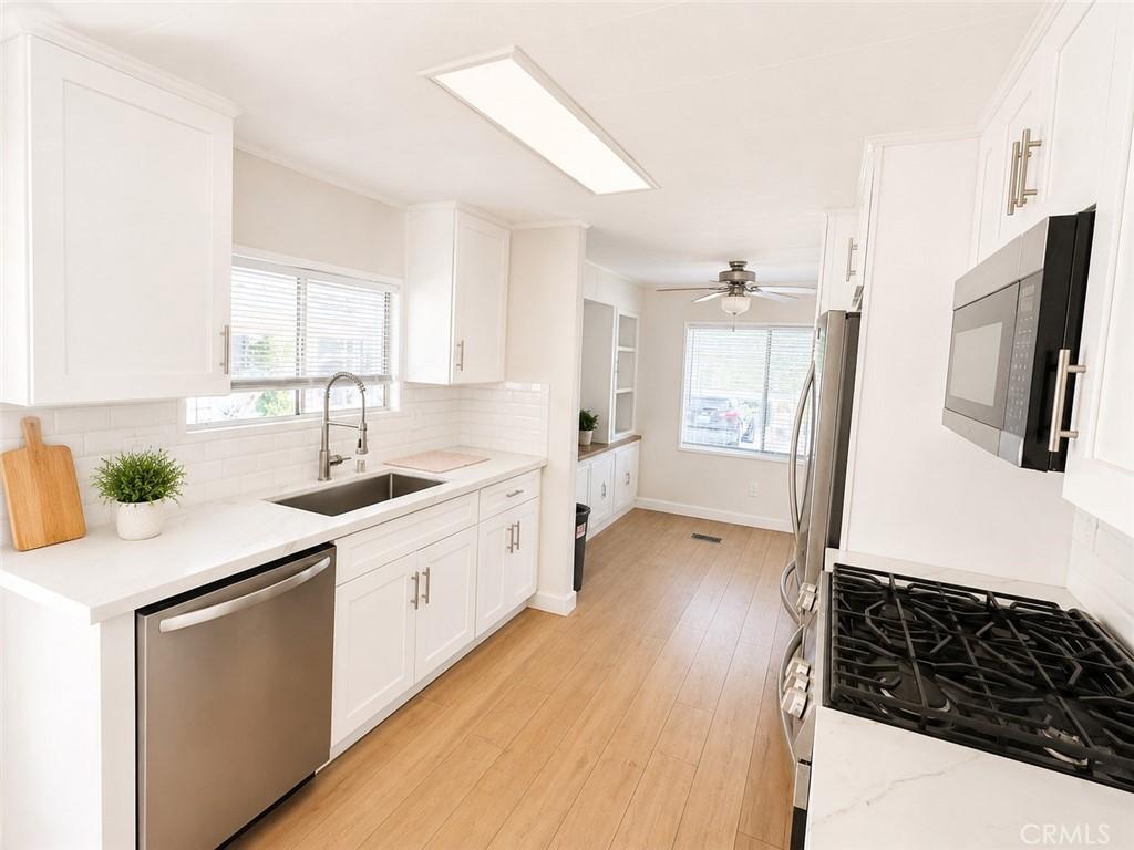 MLS #OC26141726 image #0
