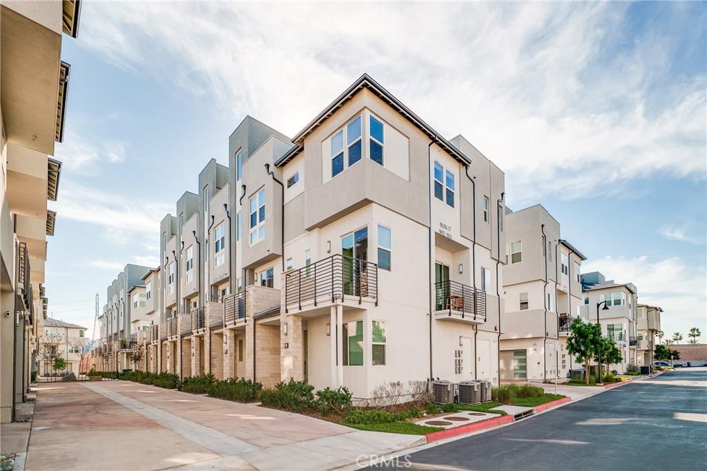 MLS #OC26142868 image #0