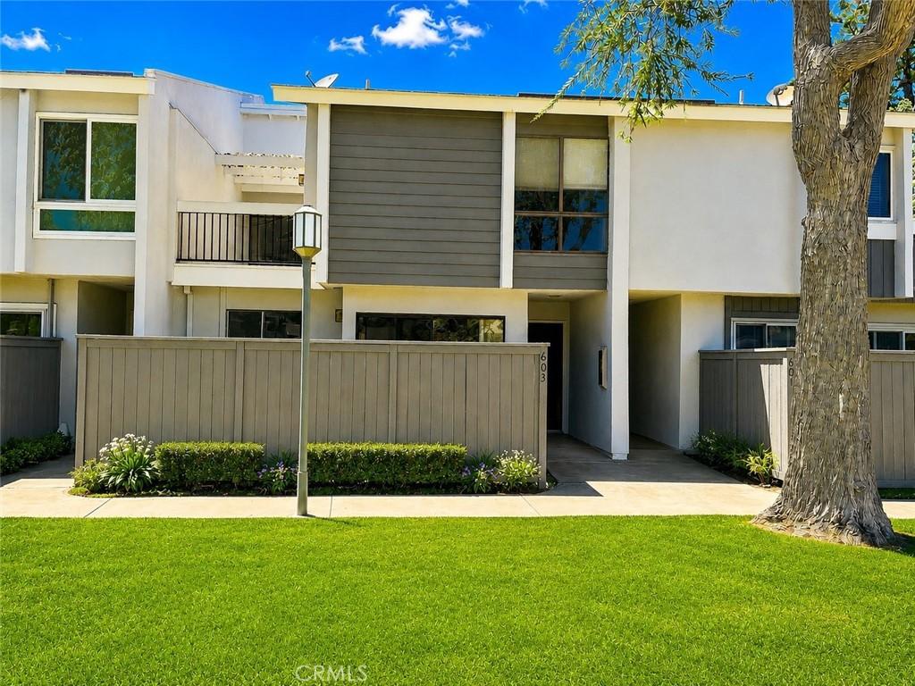 MLS #OC26143015 image #0