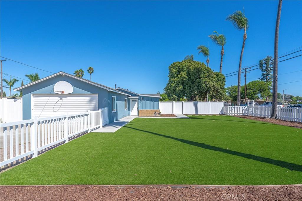 MLS #OC26143052 image #0