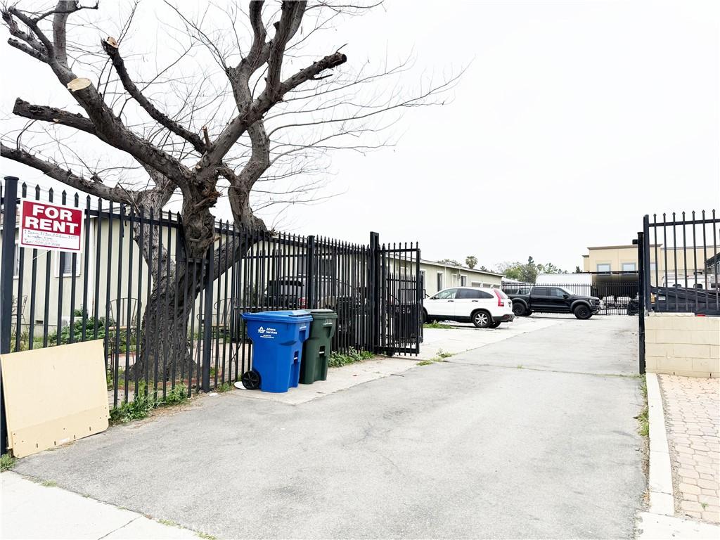 MLS #OC26143459 image #0