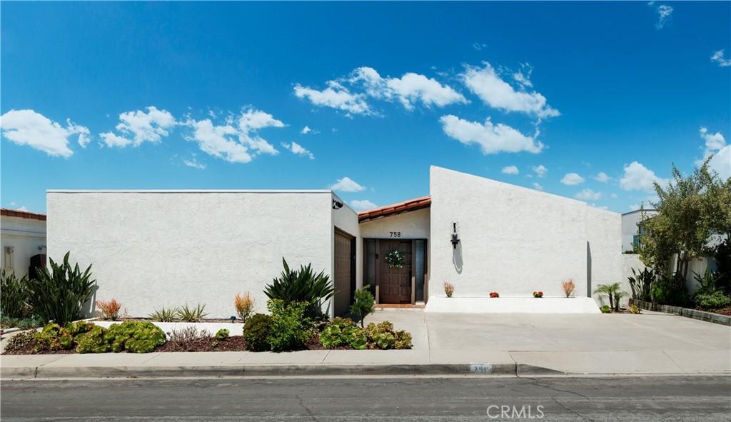 MLS #OC26143784 image #0