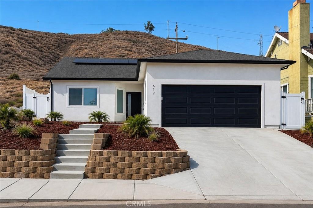 MLS #OC26143788 image #0