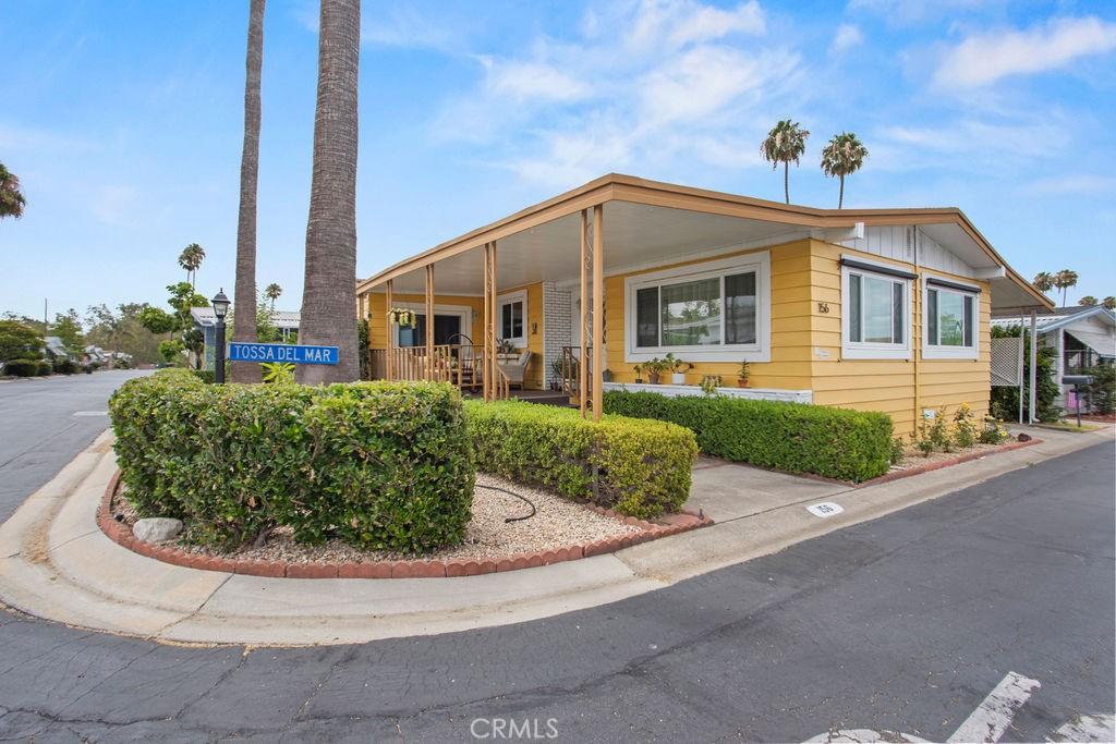 MLS #OC26144030 image #0