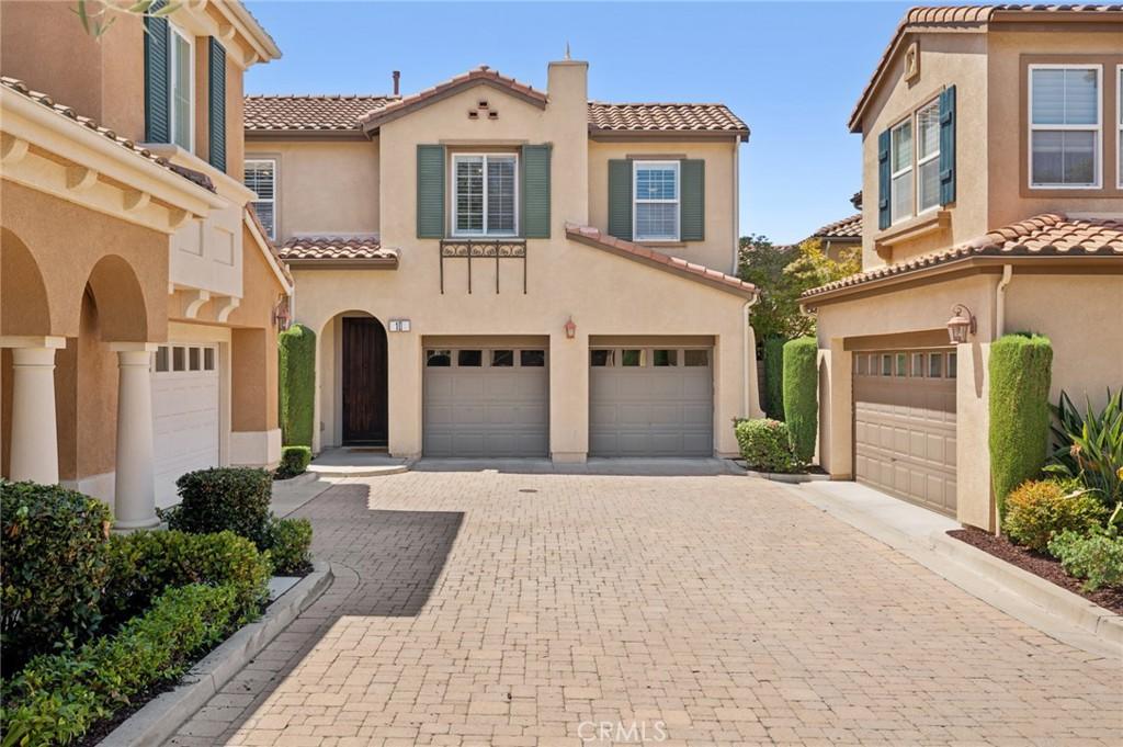 MLS #OC26144102 image #0