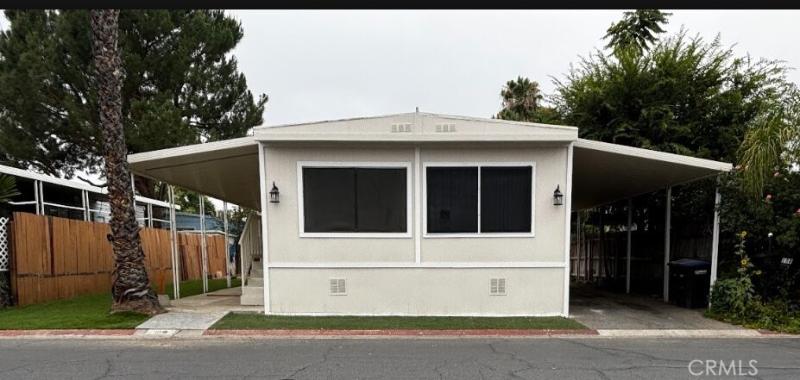 MLS #OC26144412 image #0