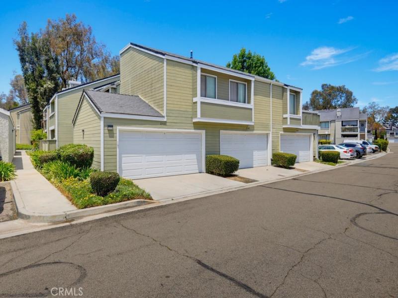 MLS #OC26144892 image #0
