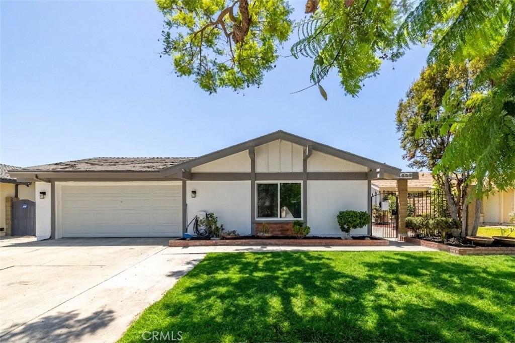 MLS #OC26145496 image #0