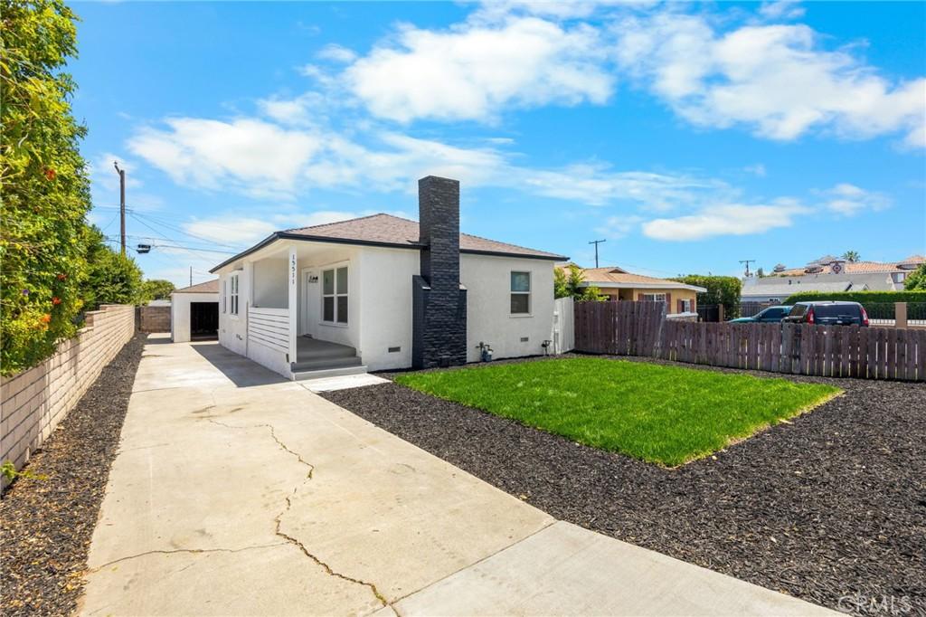 MLS #OC26145808 image #0