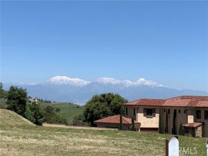 MLS #OC26145917 image #0