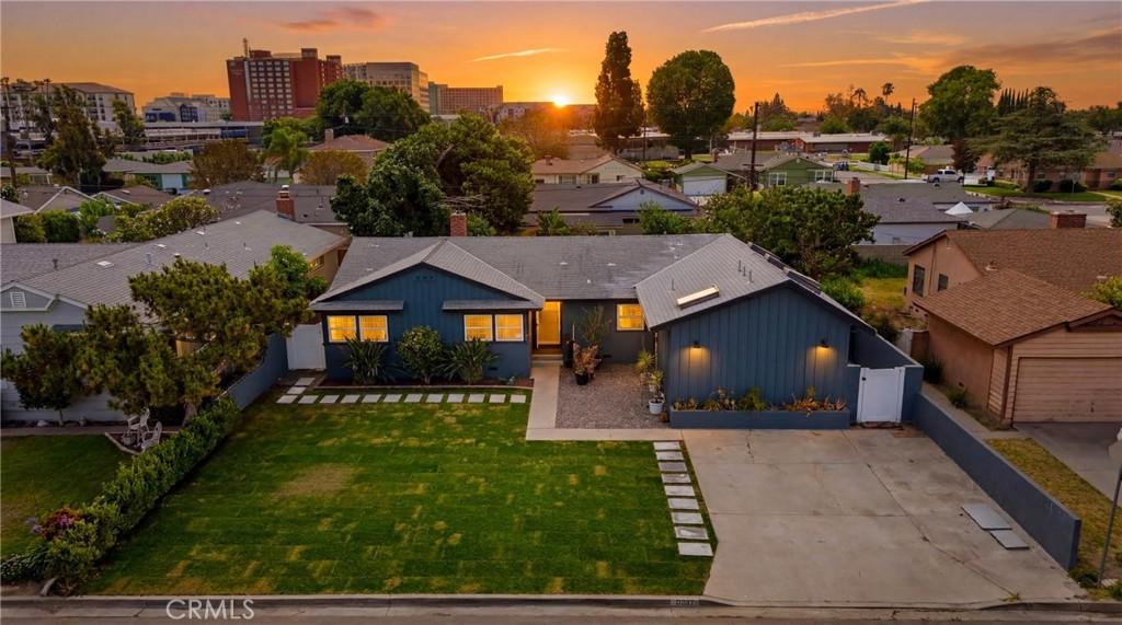 MLS #OC26145968 image #0