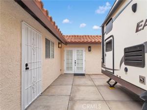 MLS #OC26146182 image #0