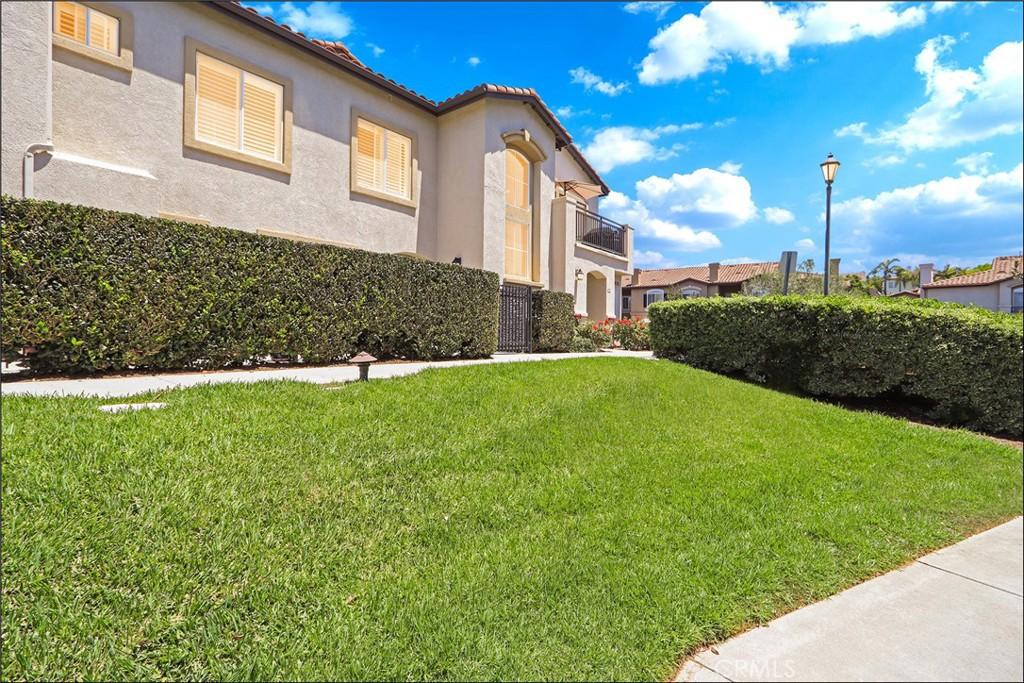 MLS #OC26146241 image #0