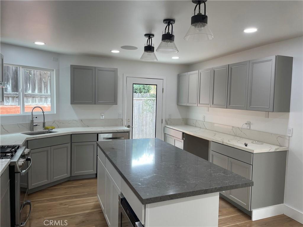 MLS #OC26146377 image #0