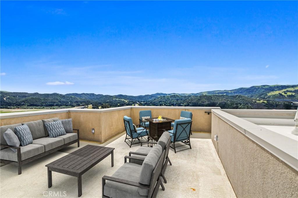 MLS #OC26146730 image #0