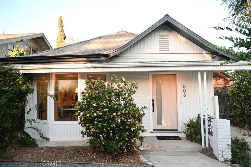 MLS #OC26147491 image #0