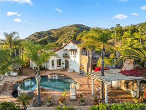 MLS #OC26148291 image #0