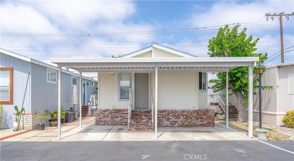 MLS #OC26148578 image #0