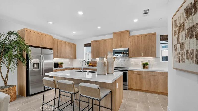 MLS #OC26148776 image #0