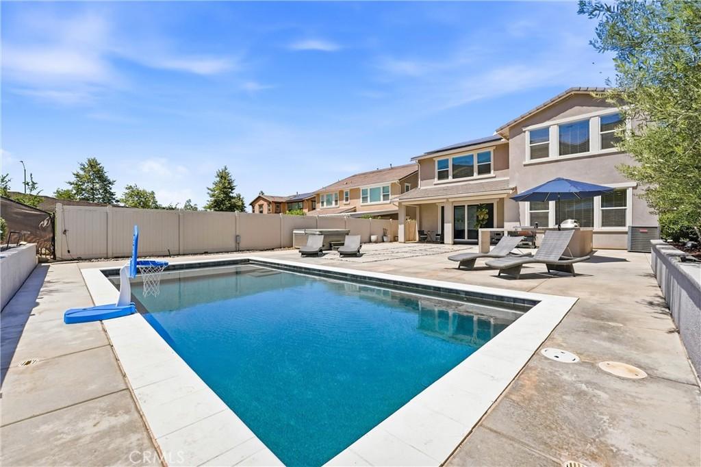 MLS #OC26149176 image #0