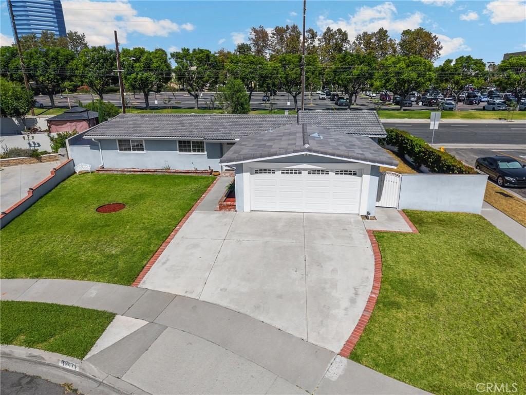 MLS #OC26149444 image #0