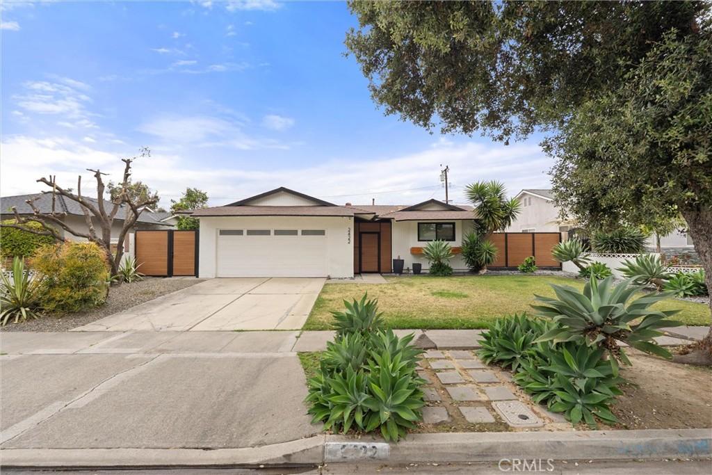 MLS #OC26149742 image #0