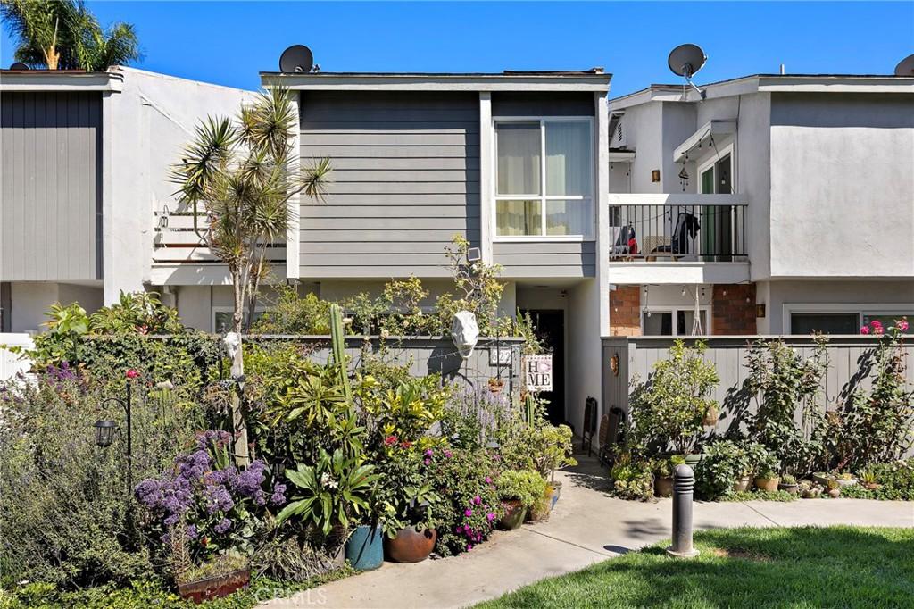 MLS #OC26149849 image #0