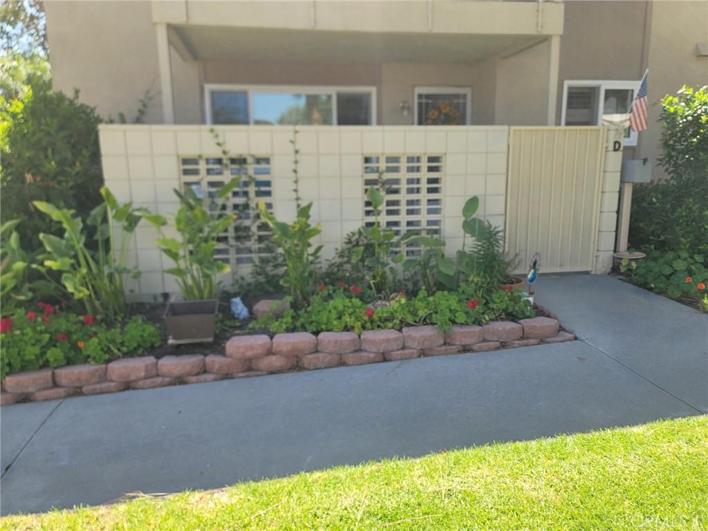 MLS #OC26149885 image #0