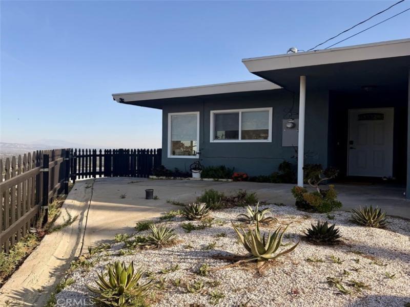MLS #OC26150018 image #0