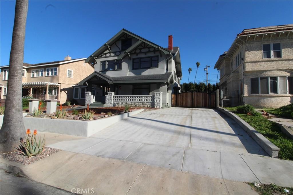 MLS #OC26150019 image #0