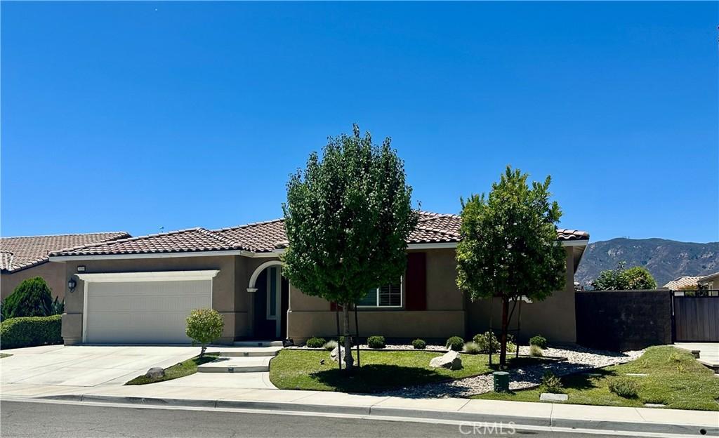MLS #OC26150744 image #0