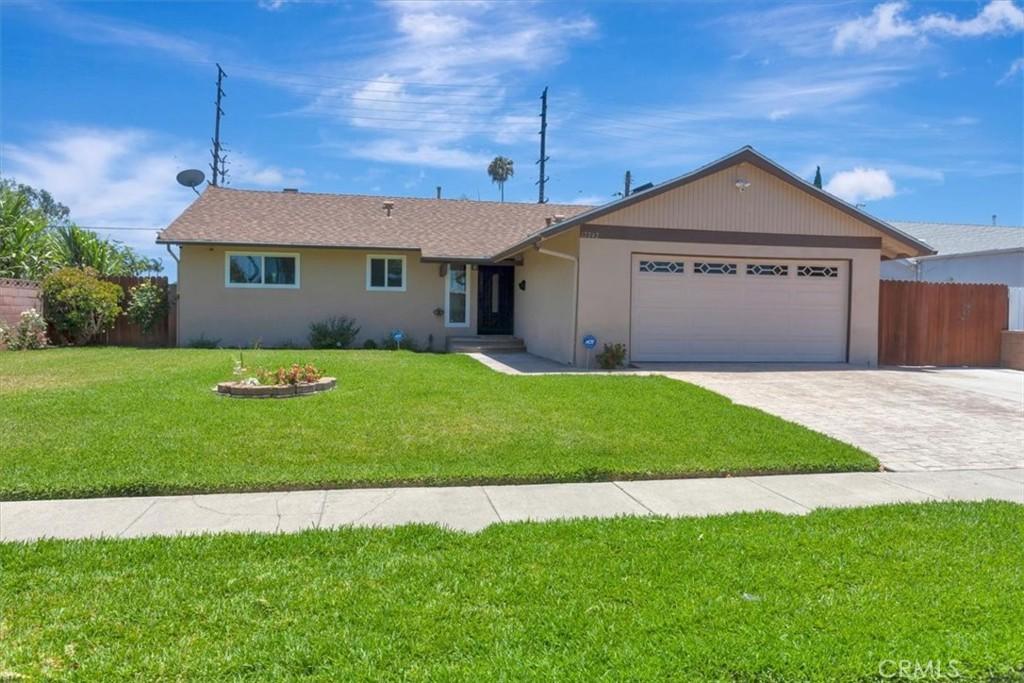 MLS #OC26150772 image #0