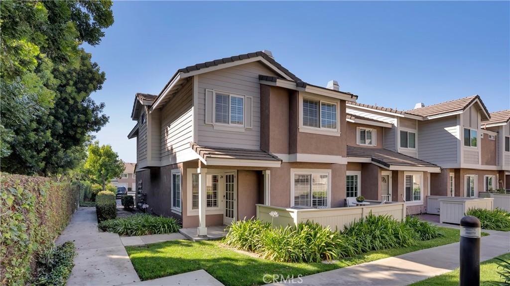 MLS #OC26150800 image #0