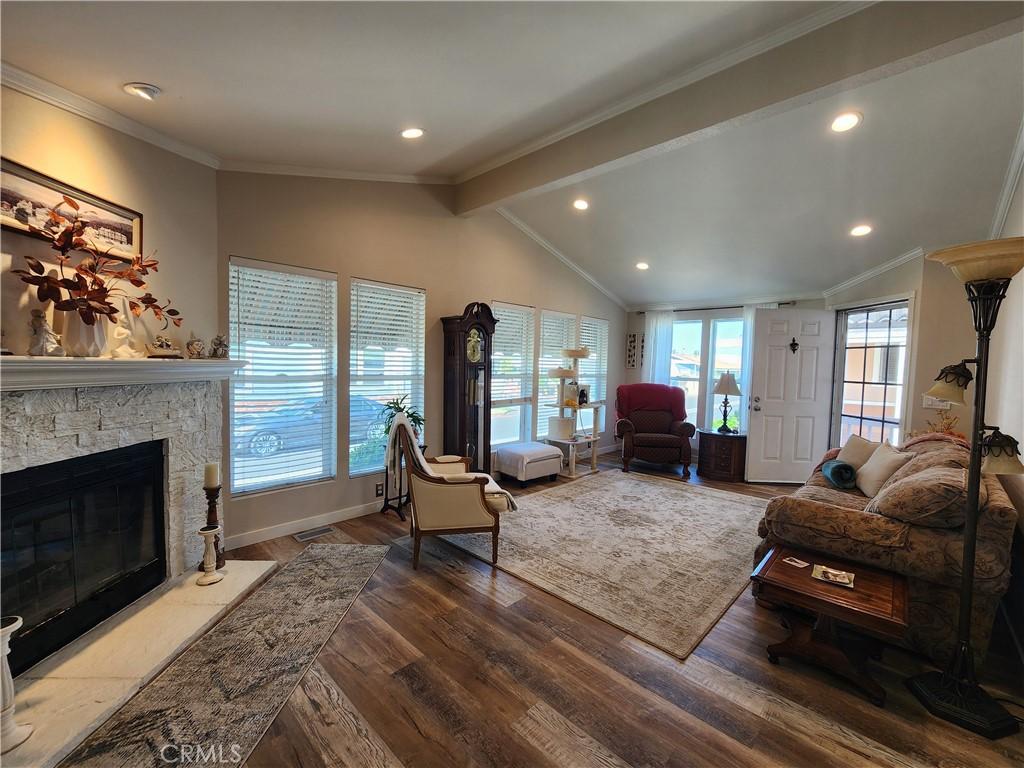 MLS #OC26150894 image #0