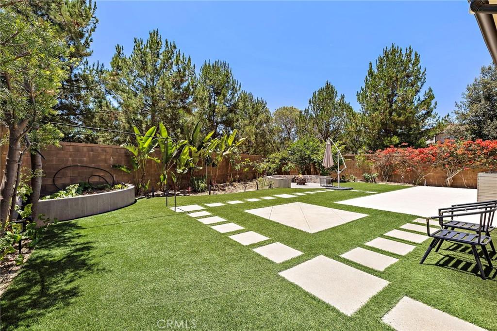 MLS #OC26151343 image #0