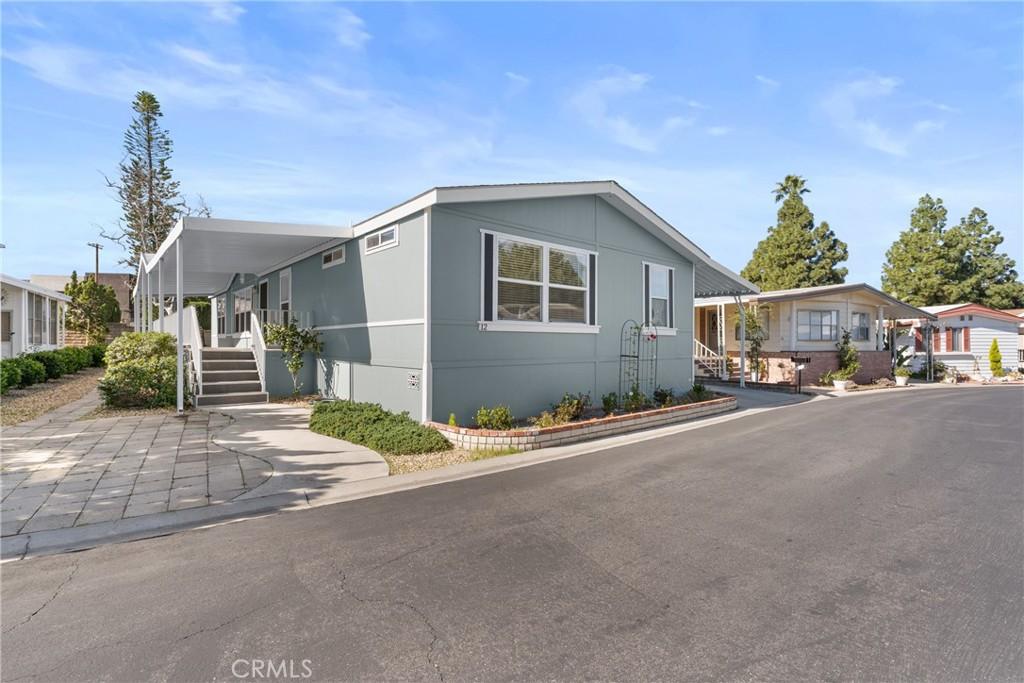 MLS #OC26151607 image #0