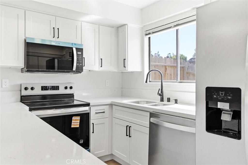 MLS #OC26151881 image #0