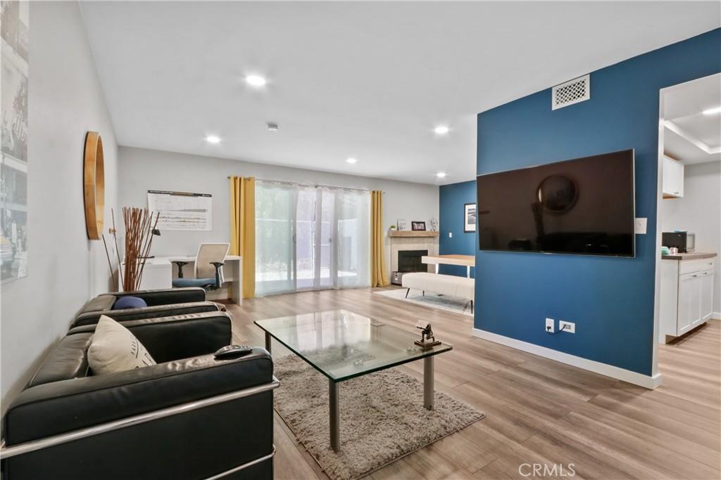 MLS #OC26152120 image #0