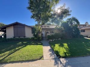 MLS #OC26152371 image #0