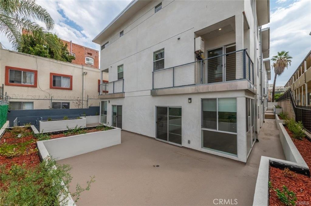 MLS #OC26152435 image #0