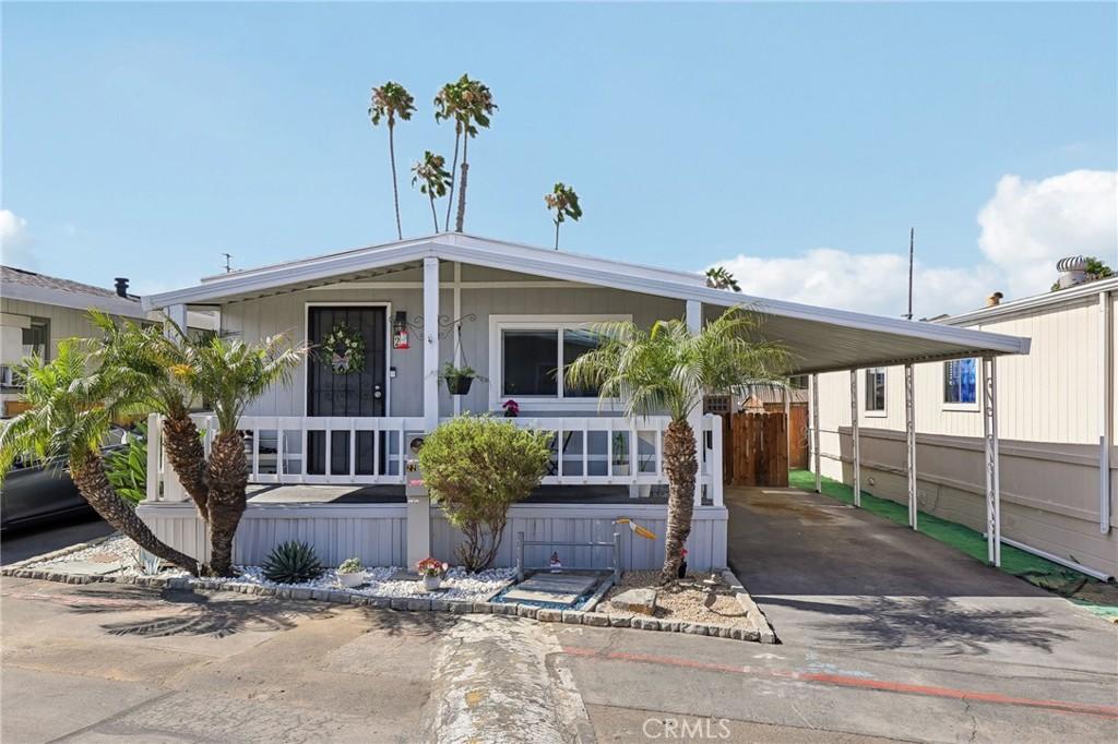 MLS #OC26152459 image #0
